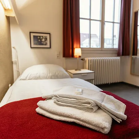 Tagungs Und Gaestehaus St Georg Πανδοχείο
