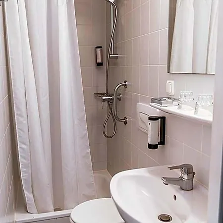 Tagungs Und Gaestehaus St Georg 3*