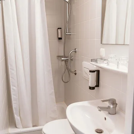 Tagungs Und Gaestehaus St Georg Estalagem Colónia